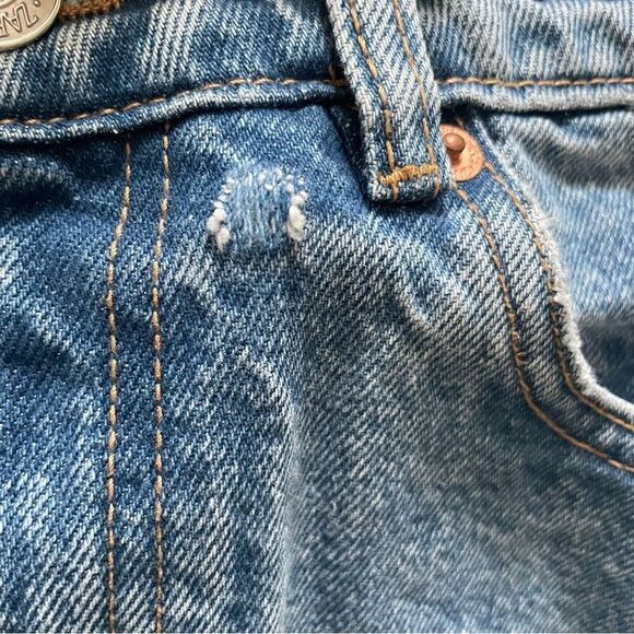 Zara High Wasted, Mom Fit Stone Wash Denim - Picture 6 of 8